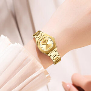 ساعة CURREN Jam Tangan Perempuan الأصلية المقاومة للماء كوارتز من الفولاذ المقاوم للصدأ Minimalis Green Watch Women 9104